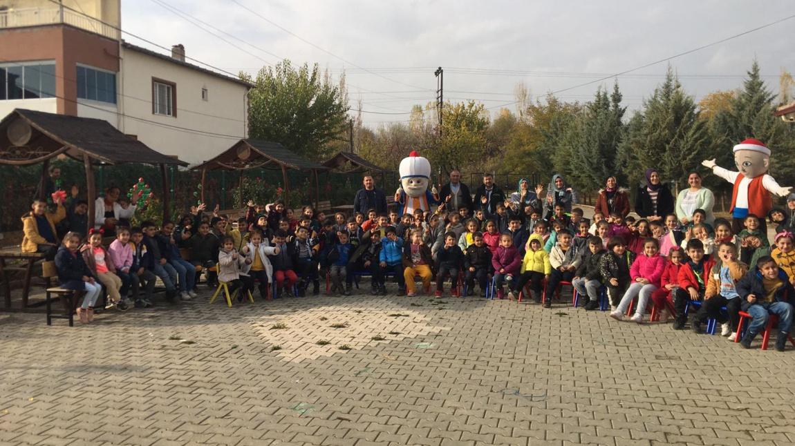 OKULUMUZDA NASRETTİN HOCA VE KELOĞLAN RÜZGARI ESTİ