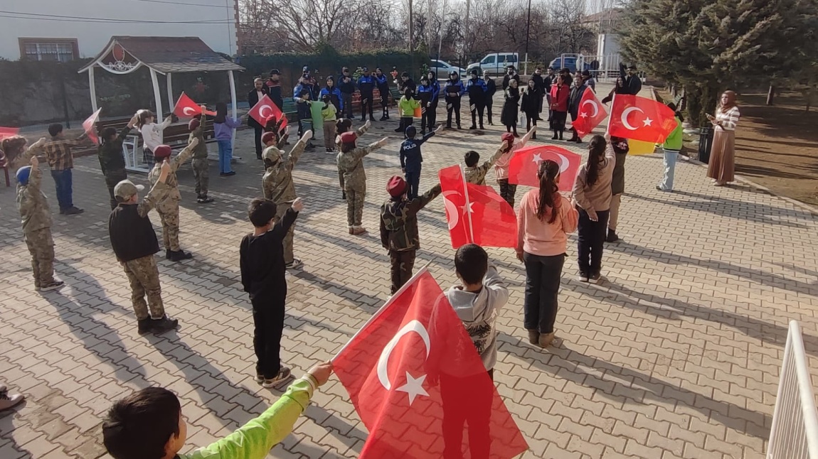 MELEKLERİN ABİSİNDEN MELEKLERİNE ZİYARET